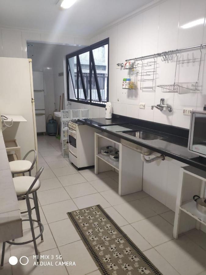 Apartamento Amplo A Menos De 400 Metros Da Praia Localizado Proximo A Praca Da Brunella, Area Nobre Do Guaruja. 外观 照片