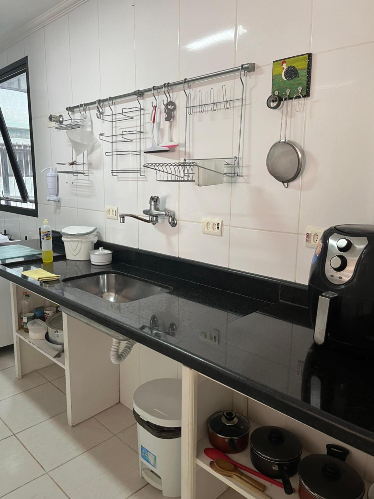 Apartamento Amplo A Menos De 400 Metros Da Praia Localizado Proximo A Praca Da Brunella, Area Nobre Do Guaruja. 外观 照片